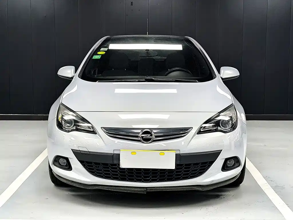 Opel Astra 2014 — фото 2