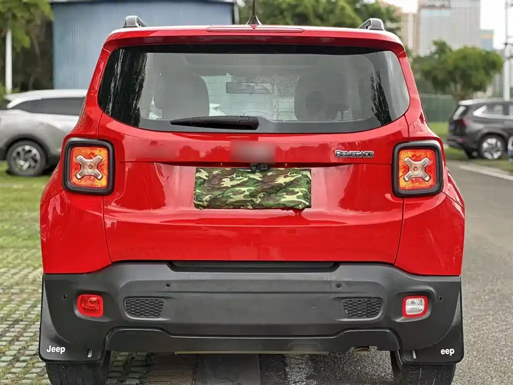 Jeep Renegade 2020 — фото 10