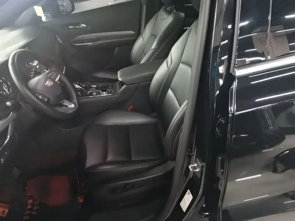 Cadillac XT4 2020 — фото 15