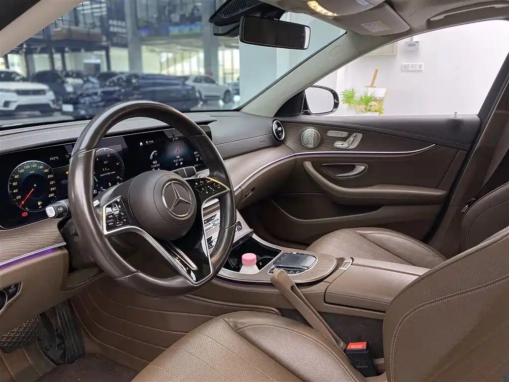 Mercedes-Benz E-Class 2023 — фото 5