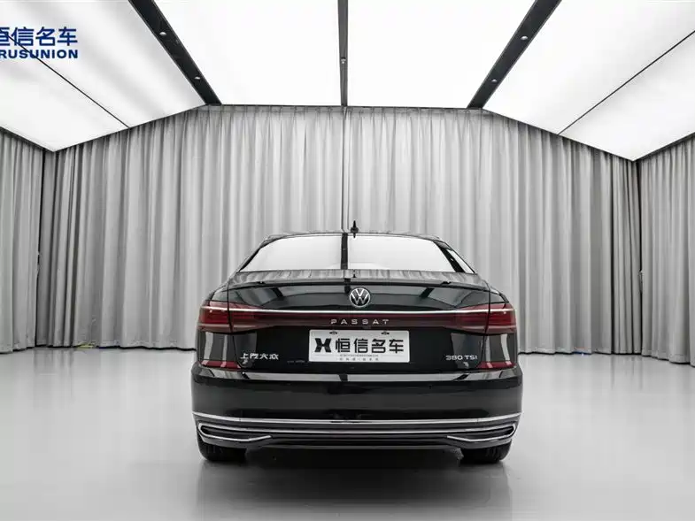 Volkswagen Passat 2023 — фото 10