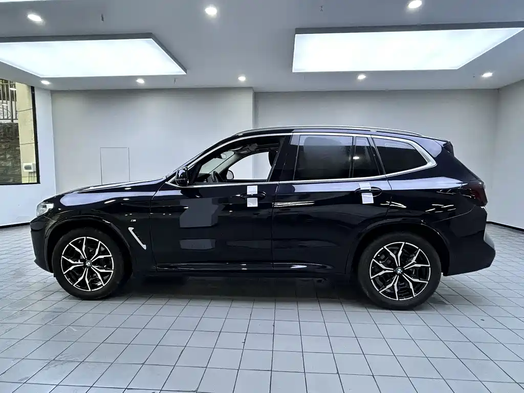BMW X3 2022 — фото 9