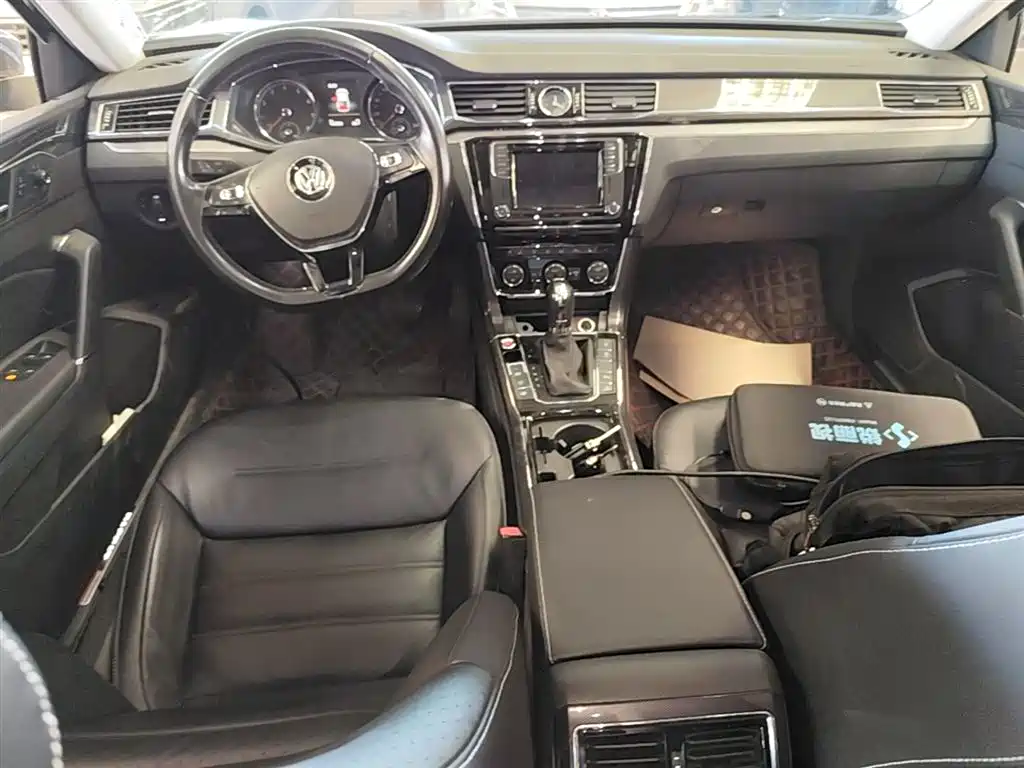 Volkswagen Passat 2019 — фото 16