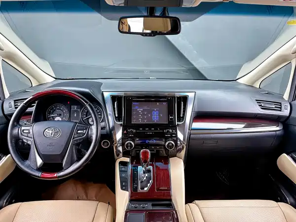 Toyota Alphard 2018
