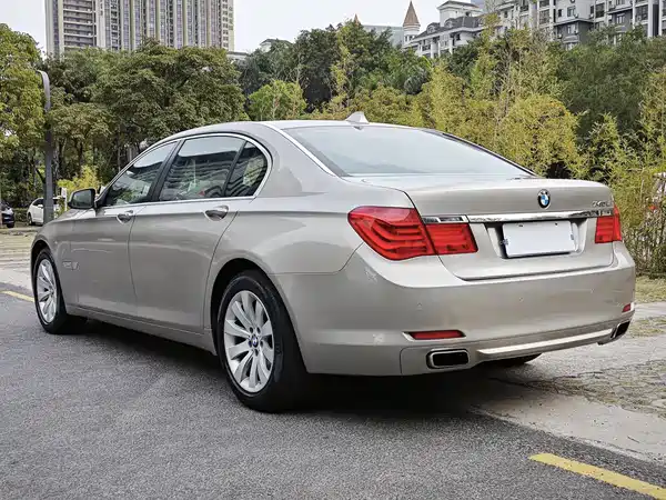 BMW 7 Series 2010