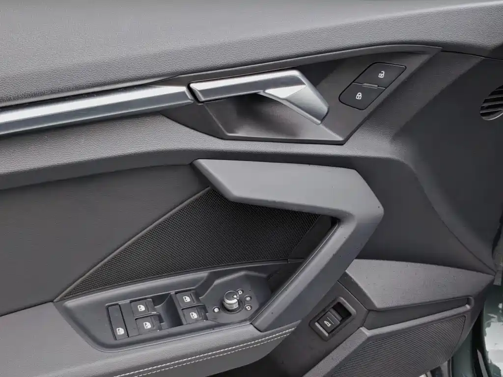 Audi A3 2022 — фото 15