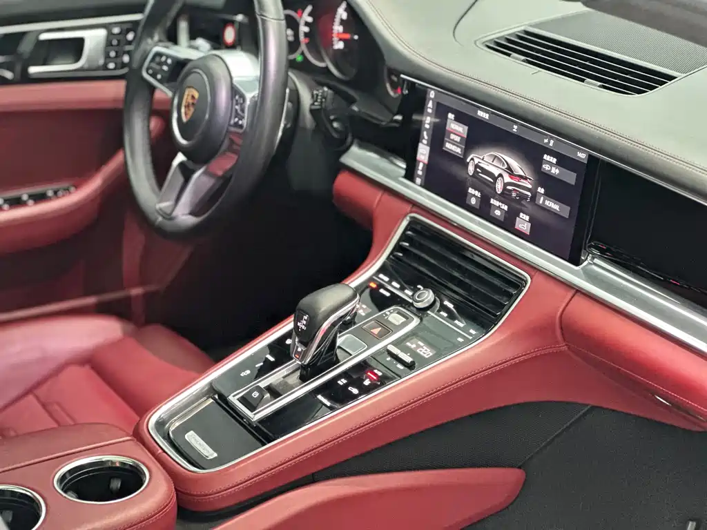 Porsche Panamera 2018 — фото 43