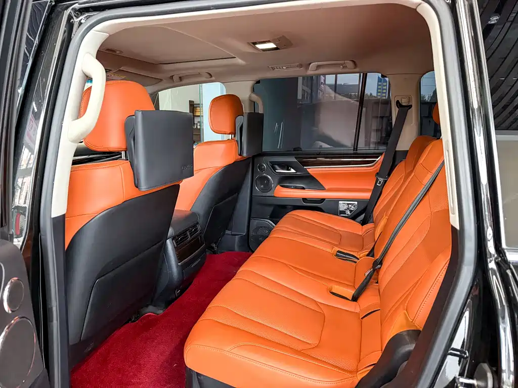 Lexus LX 2019 — фото 10