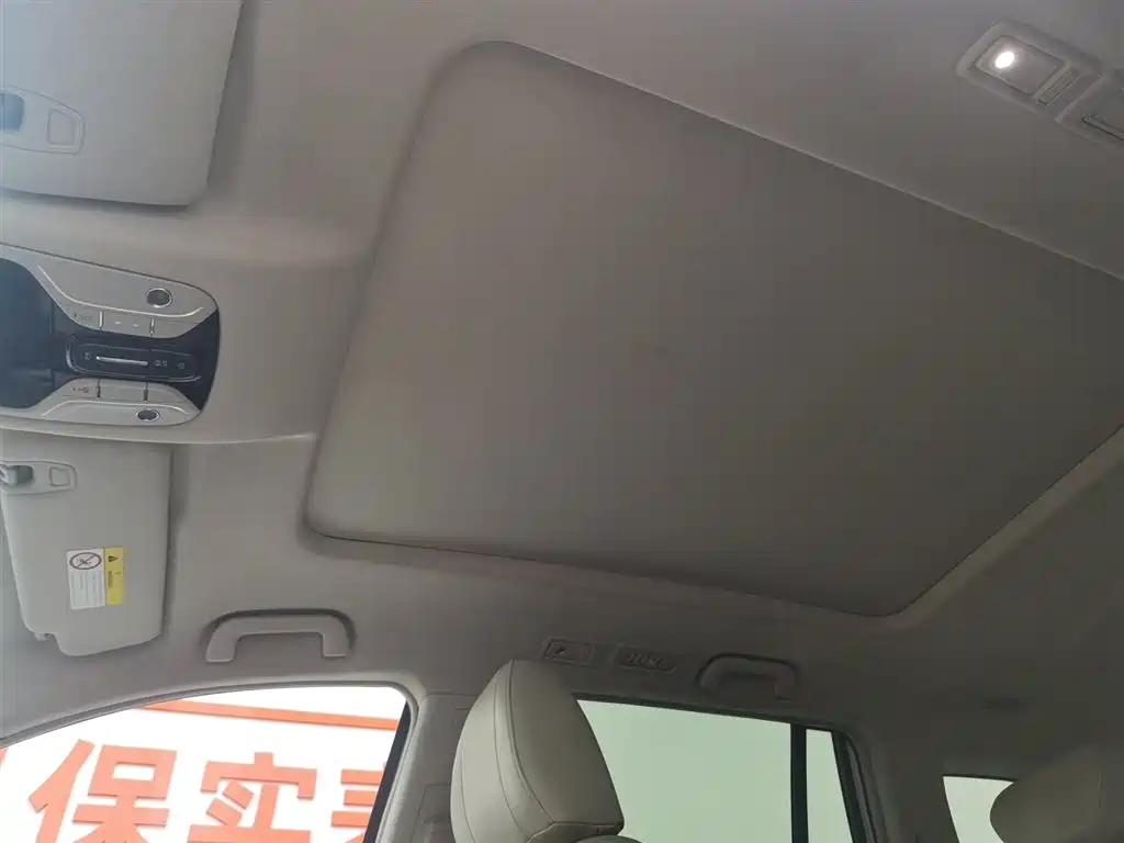 GAC Motor Trumpchi GS8 2017 — фото 14