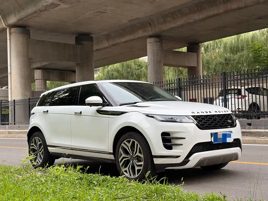 Land Rover Evoque 2023 — фото 3