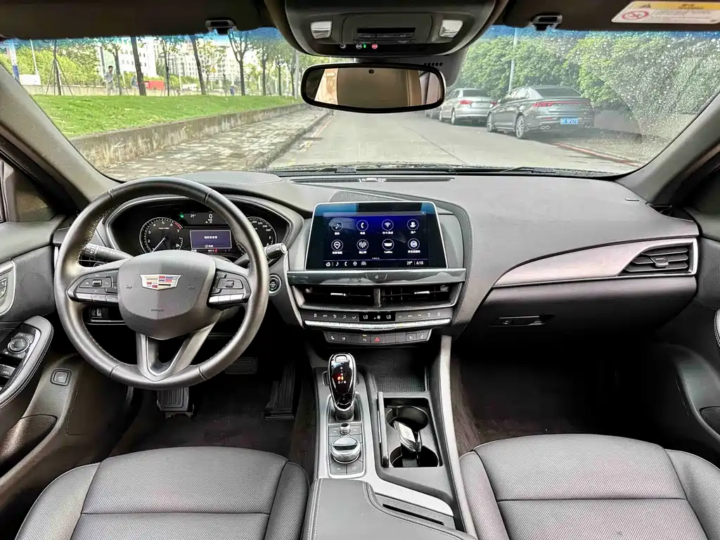 Cadillac CT5 2022 — фото 15