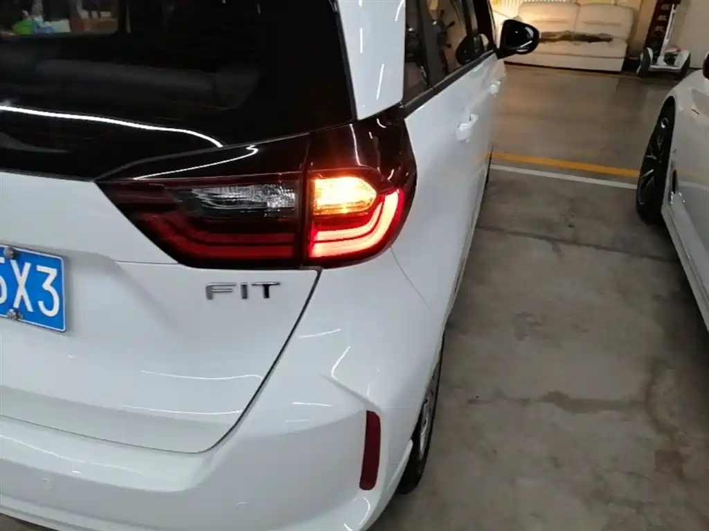 Honda Fit 2023 — фото 8