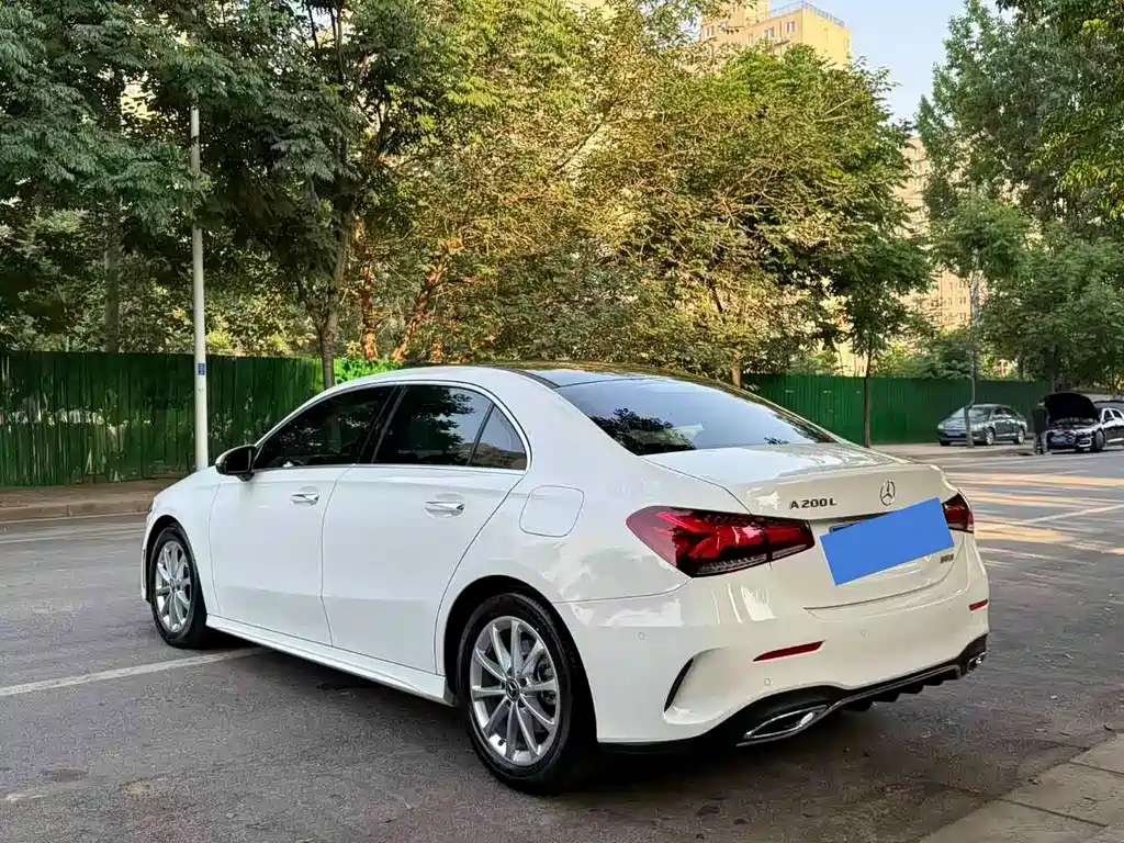 Mercedes-Benz A-Class 2020 — фото 7