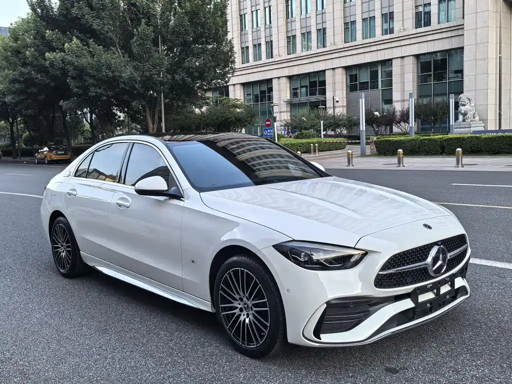 Mercedes-Benz C-Class 2022