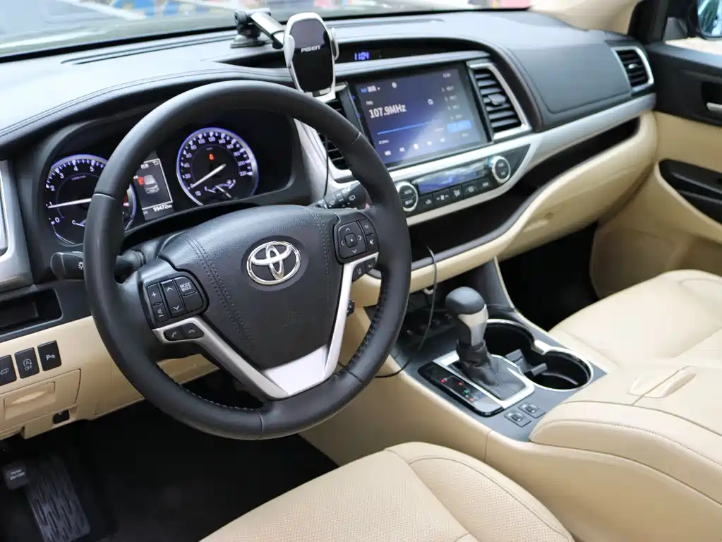 Toyota Highlander 2019 — фото 13