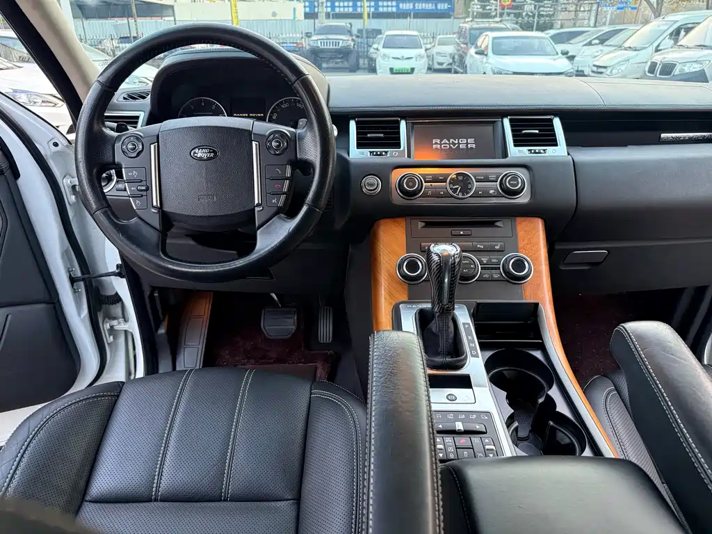 Land Rover Sport 2012 — фото 10