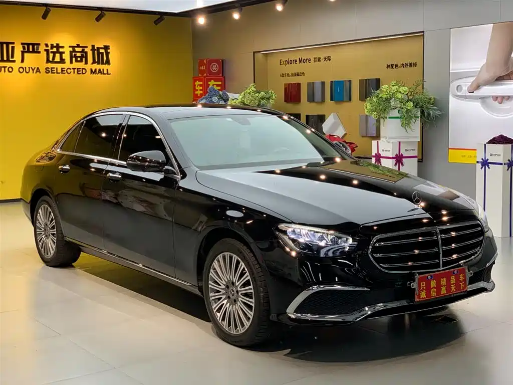 Mercedes-Benz E-Class 2024