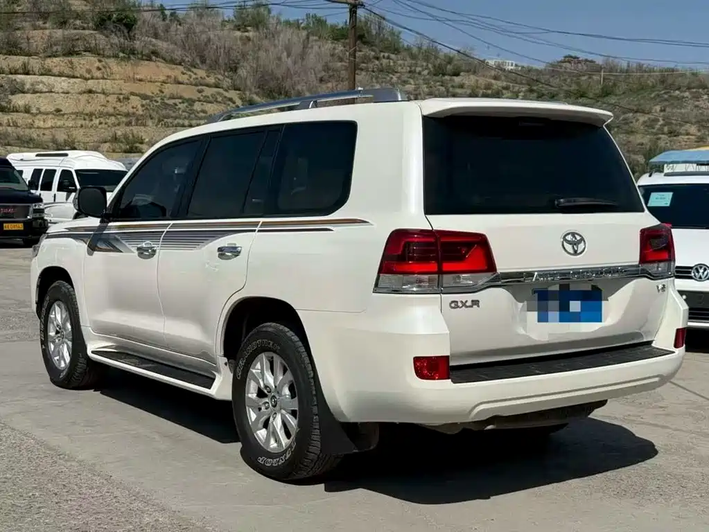 Toyota Land Cruiser 2018 — фото 7