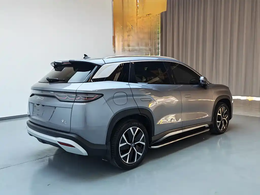 BYD L DM-i 2024 — фото 7
