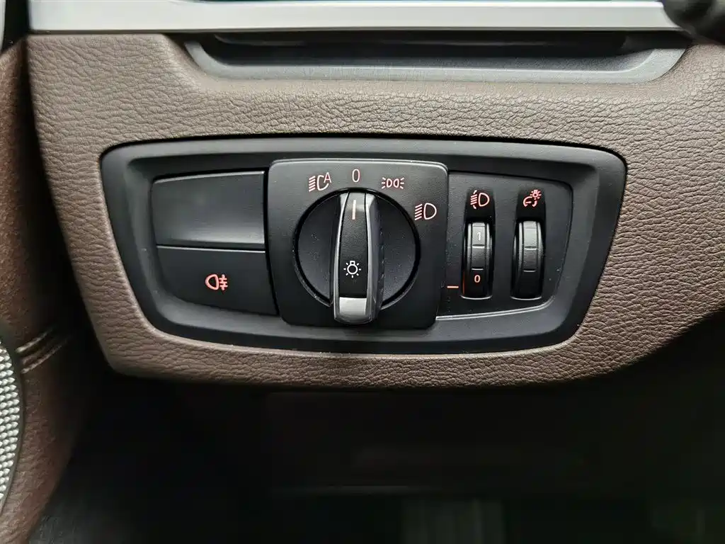 BMW X1 2021 — фото 21