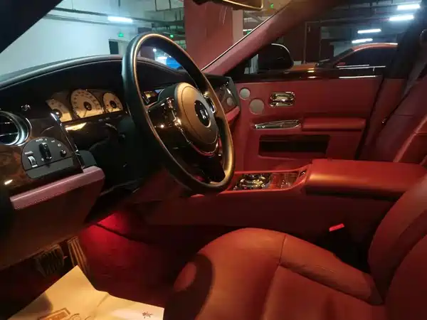 Rolls-Royce Ghost 2010
