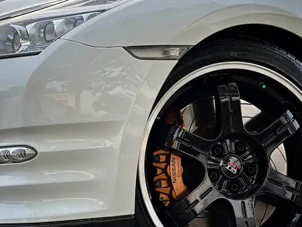 Nissan GT-R 2012