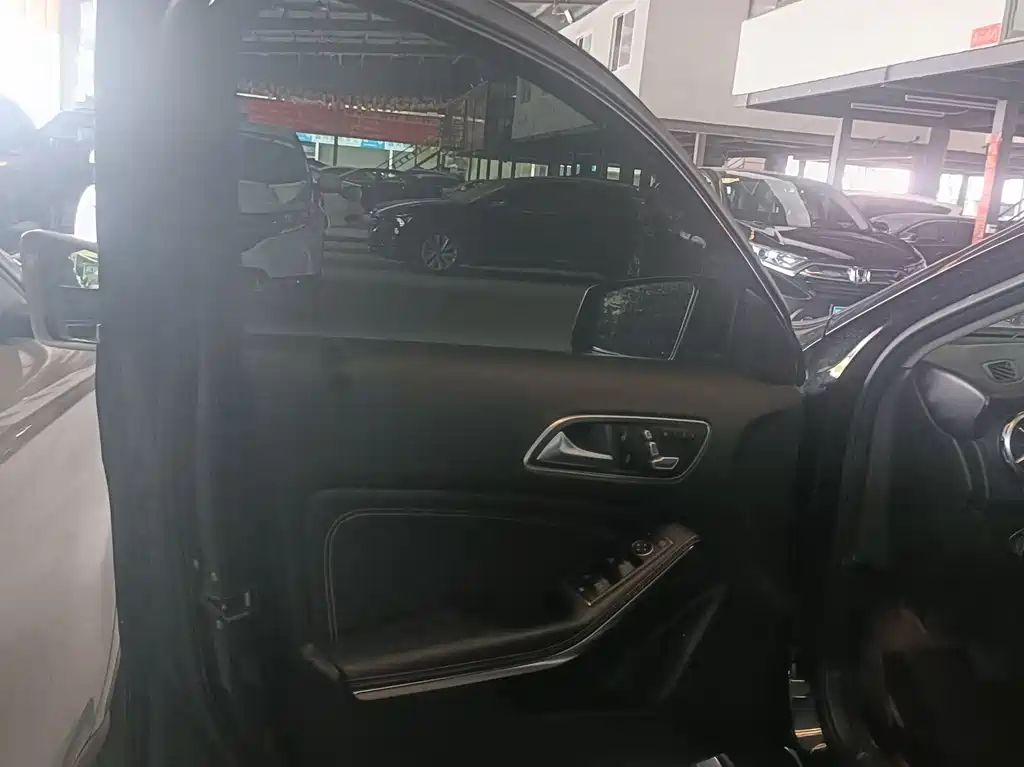 Mercedes-Benz GLA 2017 — фото 7
