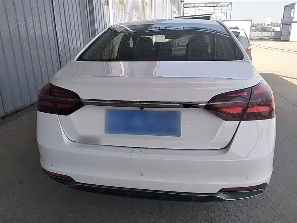 Geely Emgrand 2019