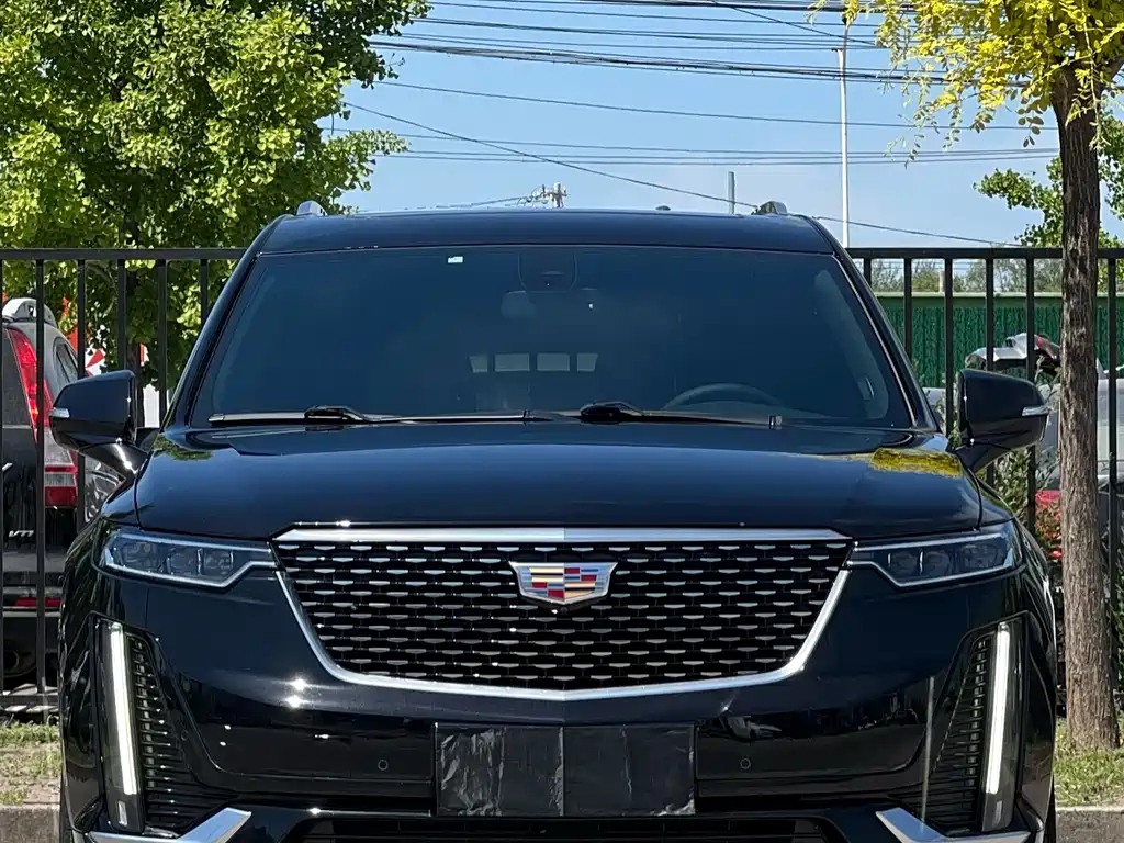 Cadillac XT6 2021 — фото 2