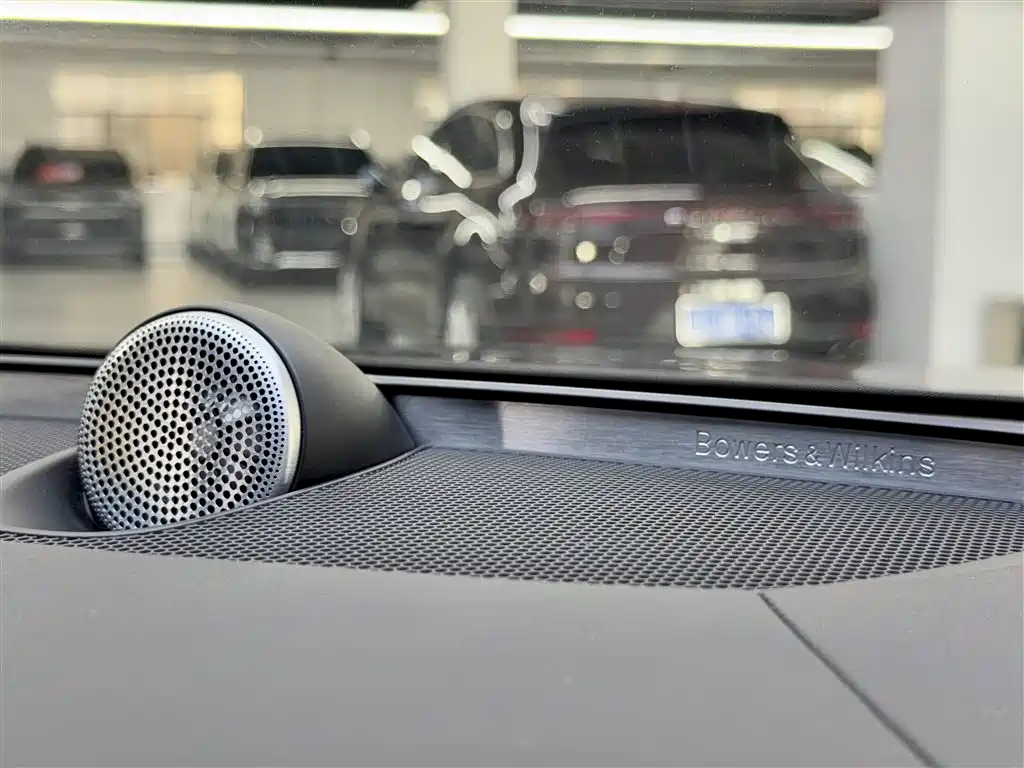 Volvo V90 2022 — фото 13