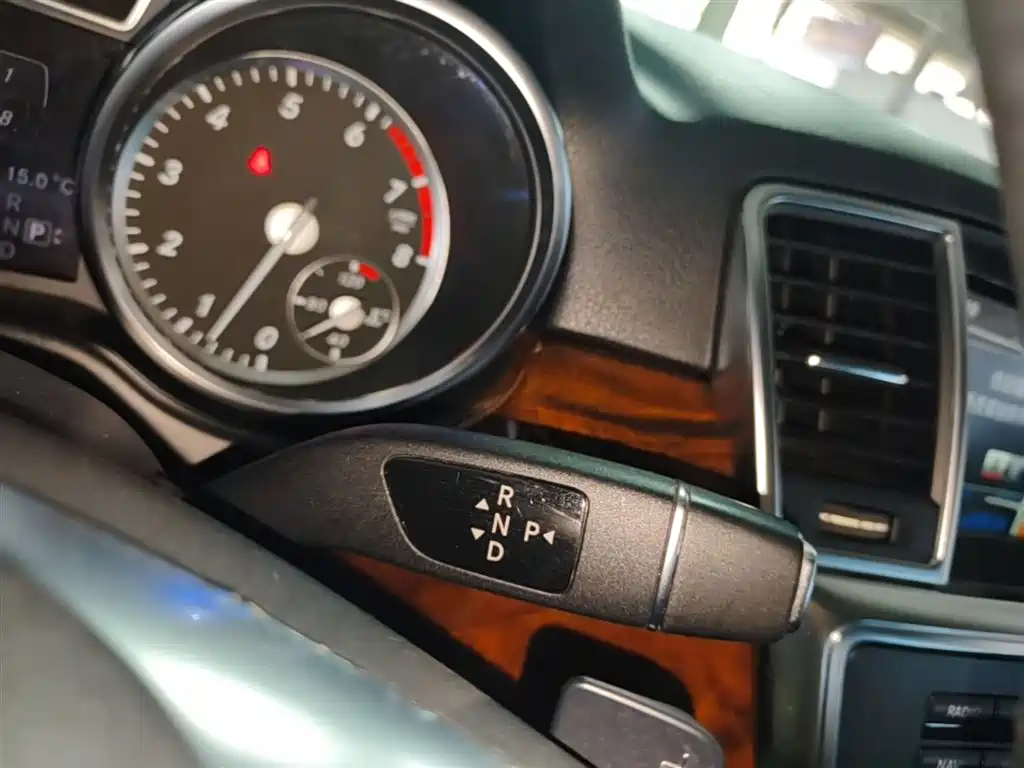 Mercedes-Benz M-Class 2014 — фото 14