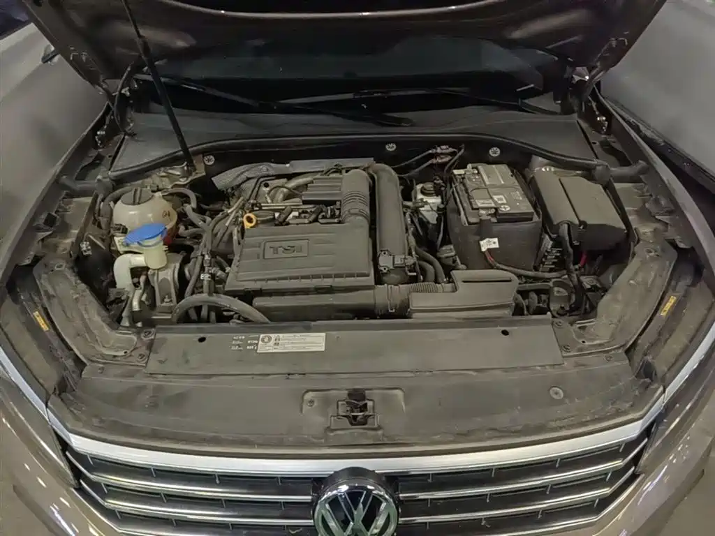 Volkswagen Passat 2018 — фото 20