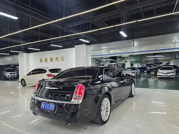 Chrysler 300C 2016