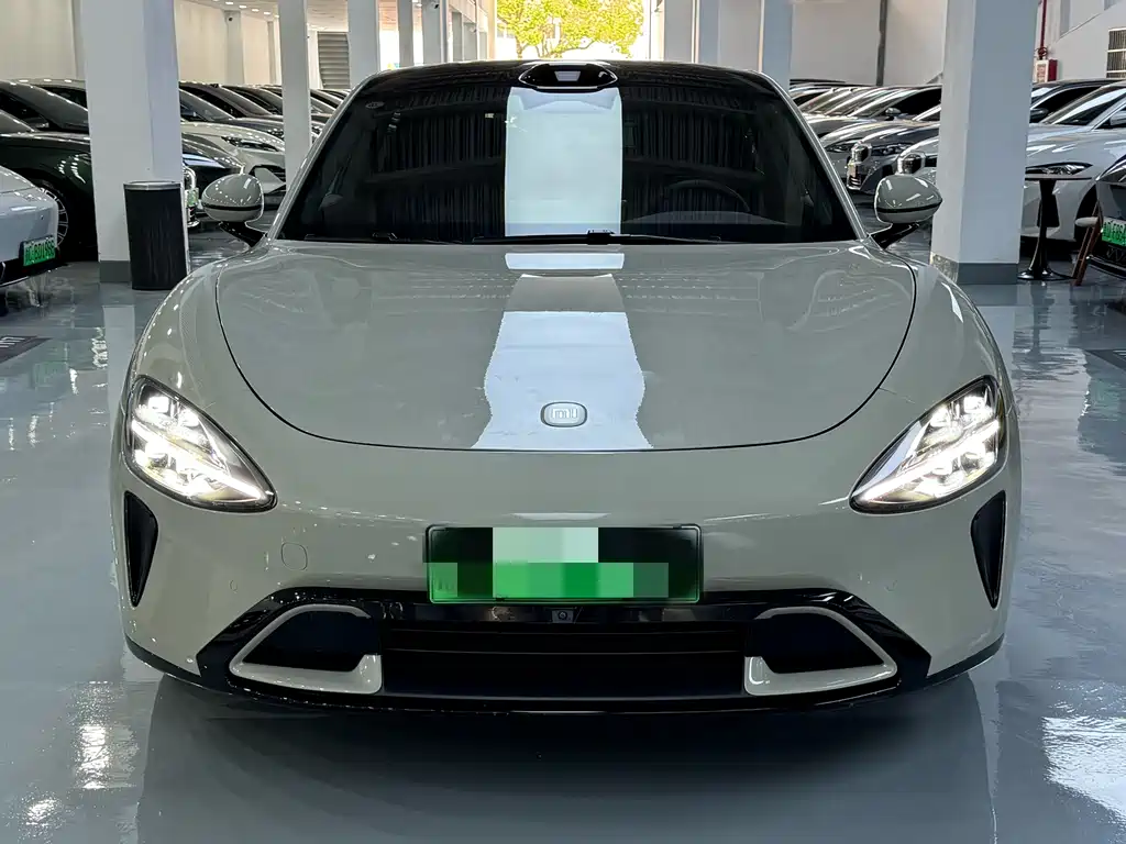 Xiaomi SU7 2025