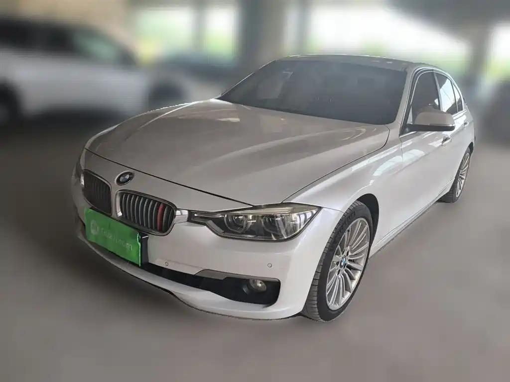 BMW 3 Series 2018 — фото 1