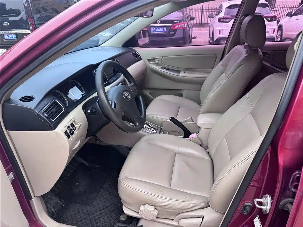 Toyota Corolla 2014 — фото 10