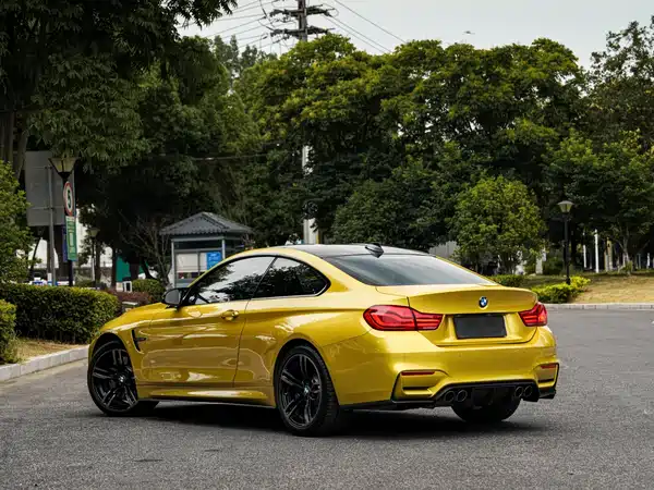 BMW M4 2019