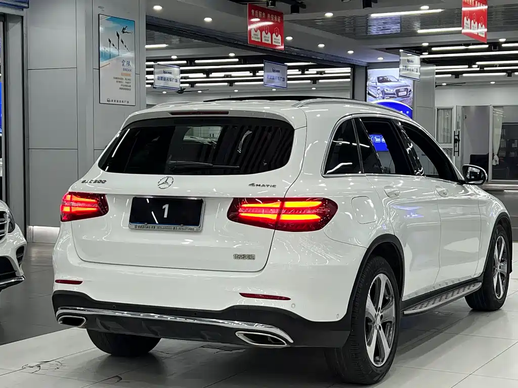 Mercedes-Benz GLC 2017 — фото 6