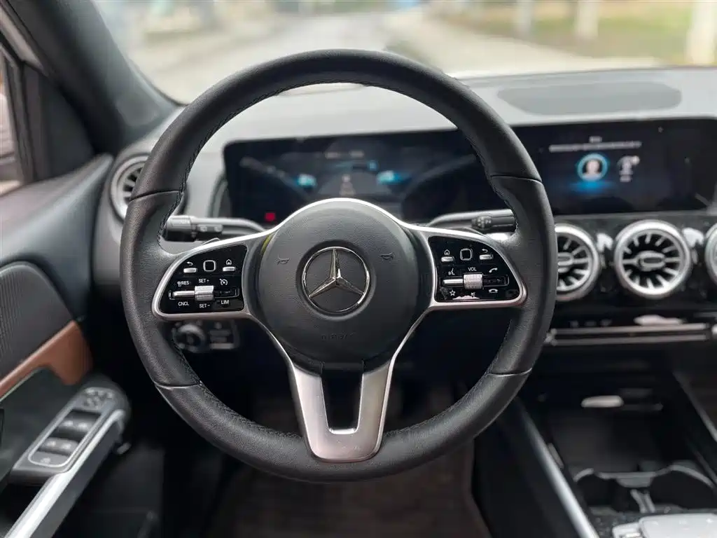 Mercedes-Benz GLB 2022 — фото 18