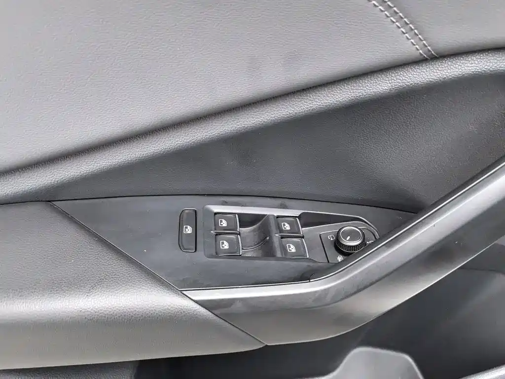 Volkswagen Sagitar 2019 — фото 9