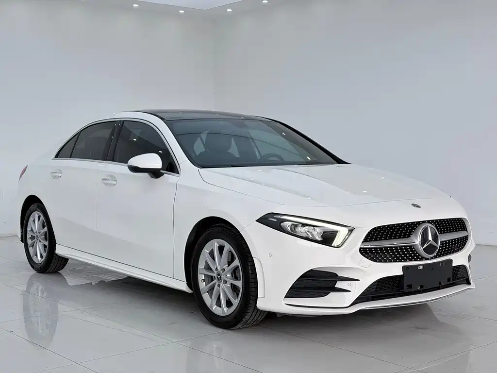 Mercedes-Benz A-Class 2021 — фото 3