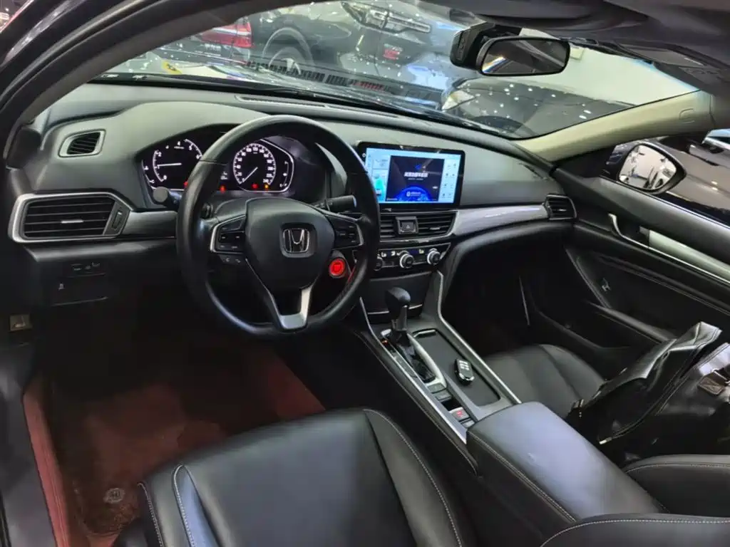 Honda Inspire 2021 — фото 10