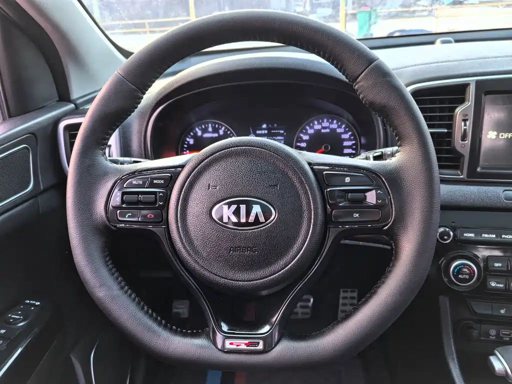 Kia KX5 2016 — фото 10