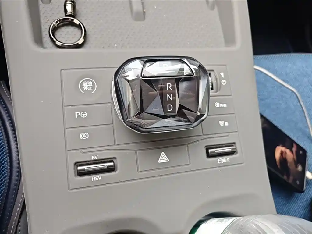 BYD Qin PLUS 2025 — фото 14