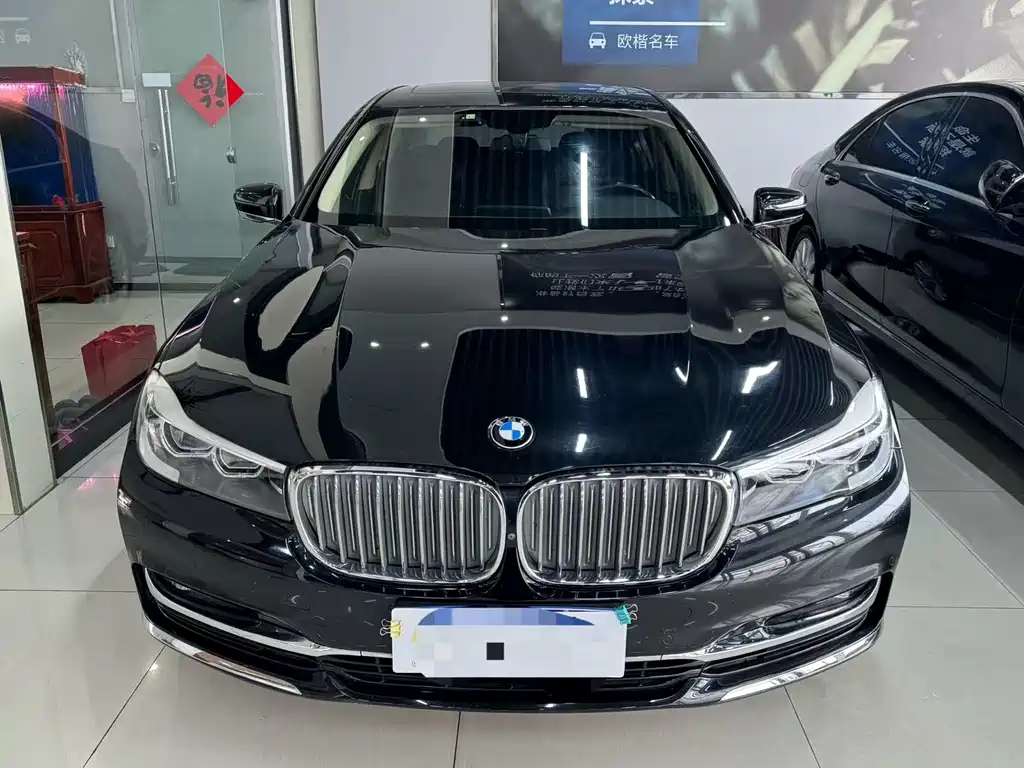 BMW 7 Series 2018 — фото 2