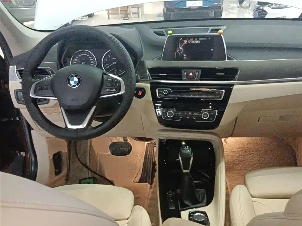 BMW X1 2018 — фото 10