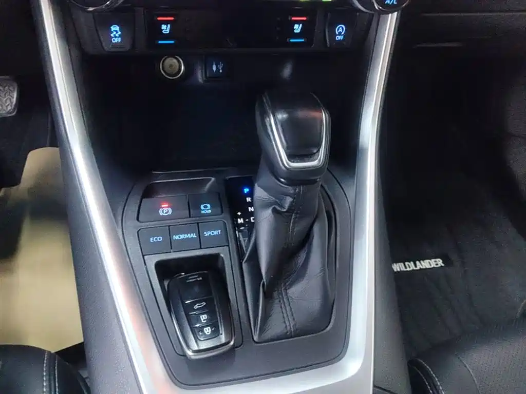 Toyota Wildlander 2020 — фото 14