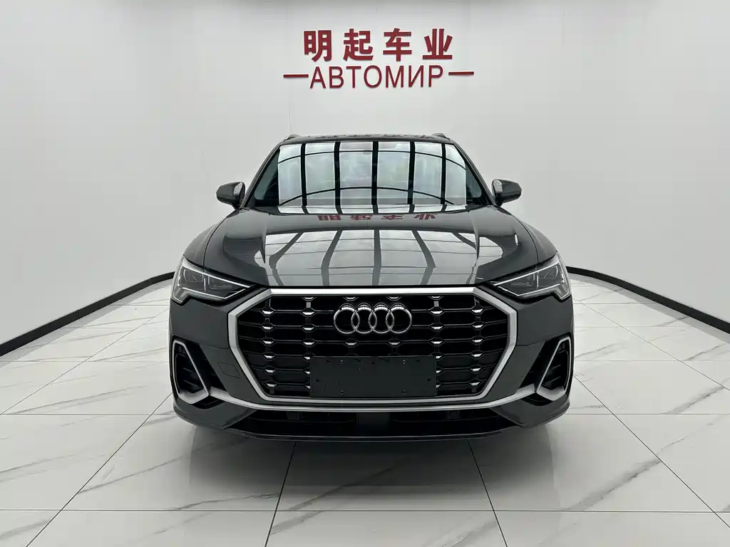 Audi Q3 2022 — фото 2