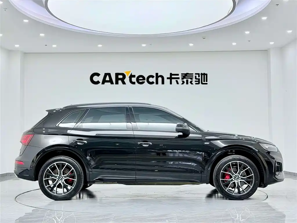 Audi Q5L 2024 — фото 4