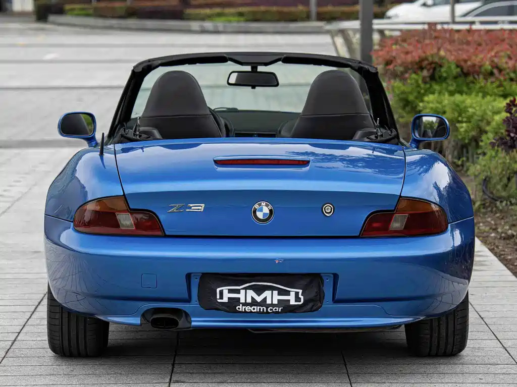 BMW  2005 — фото 12